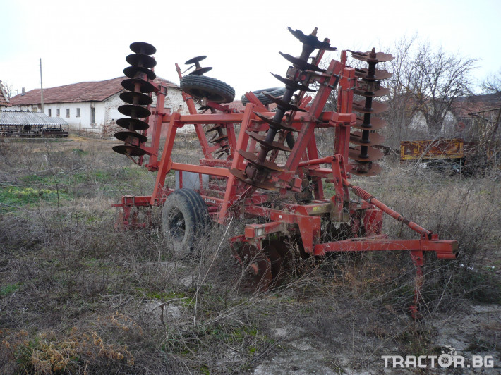 Трактори Pronar 8140 17 - Трактор БГ