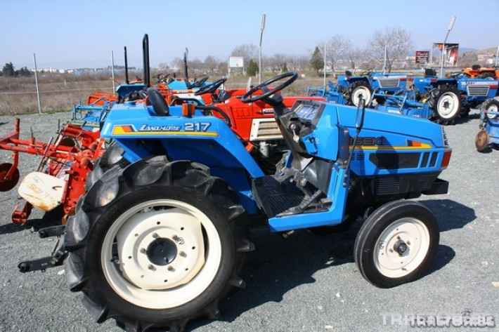 Трактори Iseki Landhope 217 1 - Трактор БГ