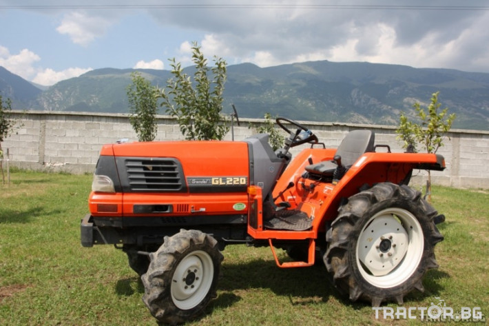 Трактори Kubota GL 220 Grandel 4 - Трактор БГ