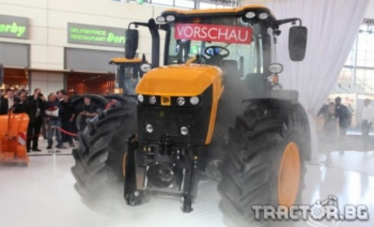 Мощен нов трактор JCB Fastrac бе представен на Агритехника 2013 (СНИМКИ)