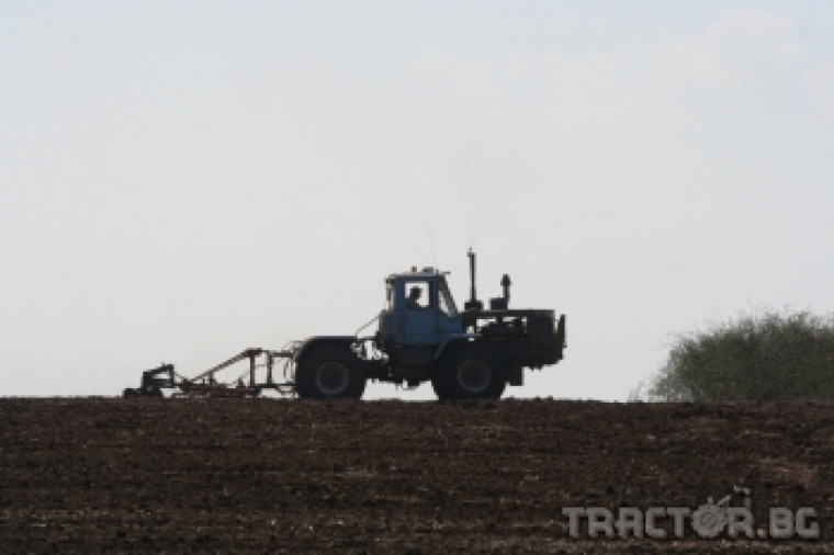 Тракторите в България са на средна възраст над 18 години
