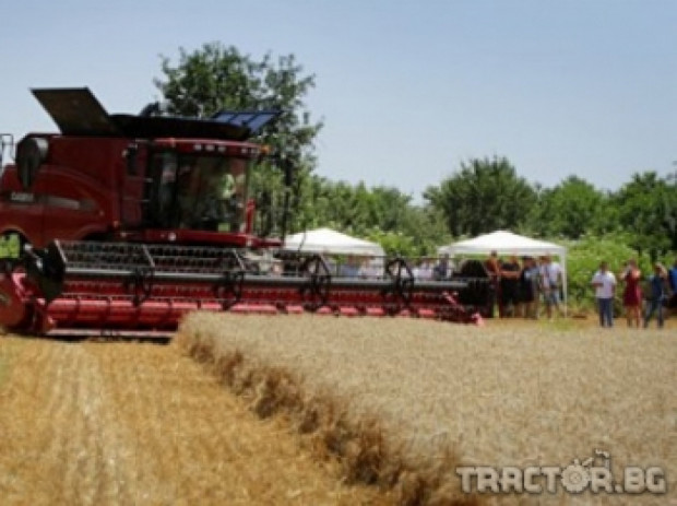 Тайтън Машинъри България АД организира полеви демонстрации на най-новите технологии в земеделието