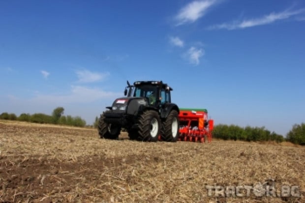 Трактори и почвообработваща техника ще представи фирма Варекс край В. Търново