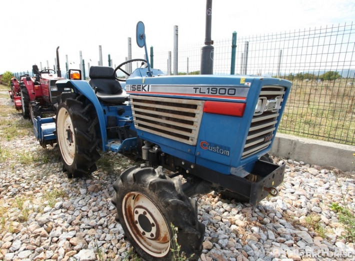 Трактори Iseki TL 1900 1 - Трактор БГ