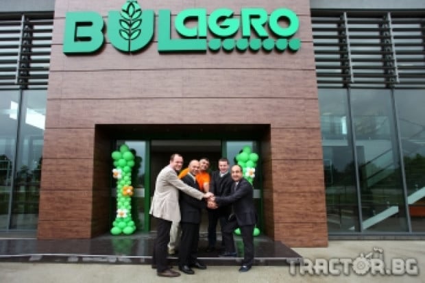 Христофор Бунарджиев преряза лентата на новата база на Булагро в Полски Тръмбеш