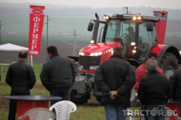 Фермер 2000 ще проведе полеви презентации на агротехника и семена в Русе и Стара Загора