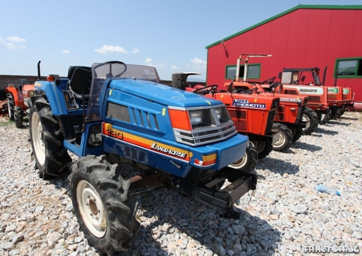 Трактори Iseki 220 Landhope - 4x4 1 - Трактор БГ