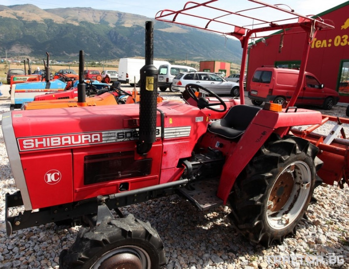 Трактори Shibaura SD 2443 - 4x4 с фреза 1 - Трактор БГ