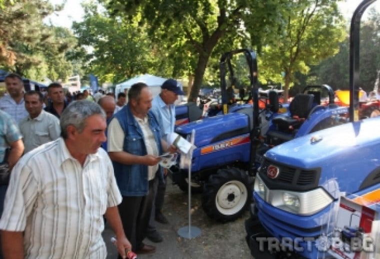 Силен интерес към новите трактори ISEKI серия TJ - с кабина в Добричко