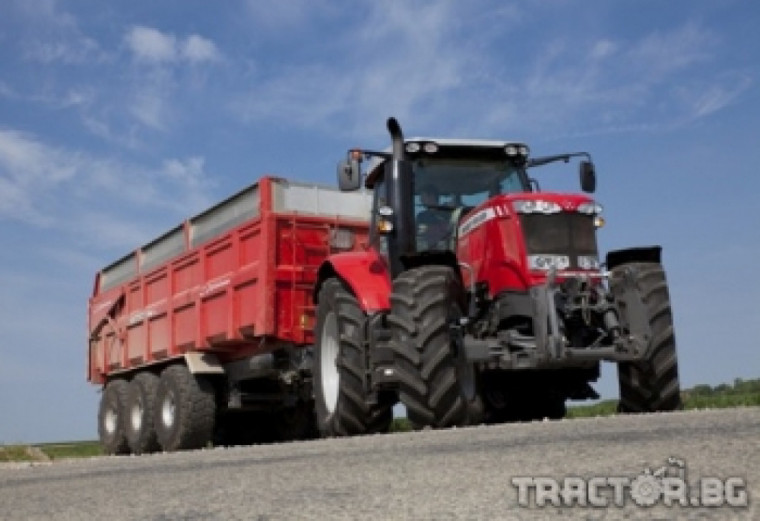 Massey Ferguson пусна нови 4 модела трактори към серията 7600