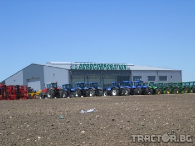 Агрокорпорейшън ООД отвори врати на  новата си база за трактори и земеделска техника