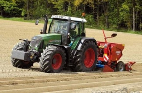 Тракторите Fendt 800 Vario осигуряват висока производителност при нисък разход