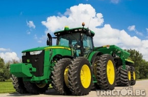 John Deere представи новата серия трактори 8R, оборудвани с филтър за твърди частици