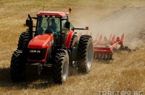 Продажбите на трактори в Англия бележат спад за първото тримесечие на 2010 година