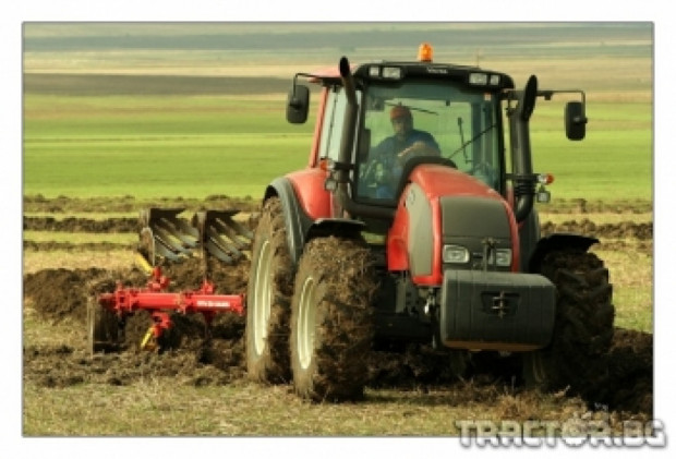 Предстоящият прием на проекти по 121 мярка от юни не важи за земеделска техника