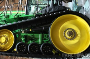 John Deere представя нови трактори и фуражокамбайни на LAMMA Show