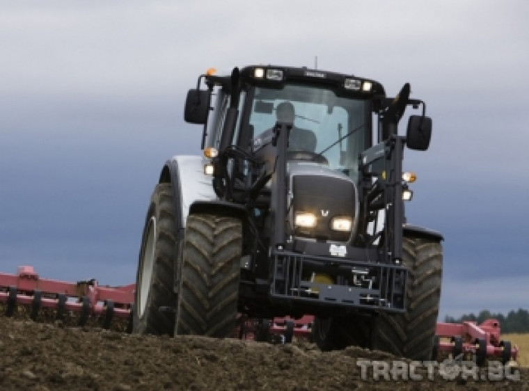Valtra представя най-съвременните модели трактори на пазара