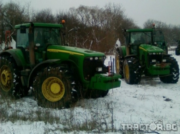 Трактори John Deere на фирма Октопод започнаха оран преди минути в Ловешко