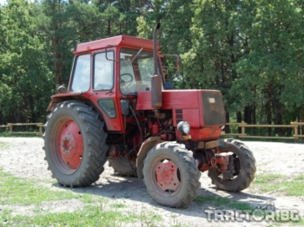 Земеделци се биха и чупиха трактори в Шуменско