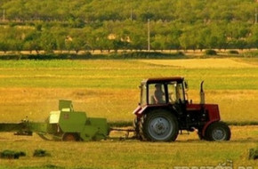 Откриха нов завод за трактори в Казахстан