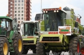 Фермерите тръгват към София, но този път с трактори и комбайни