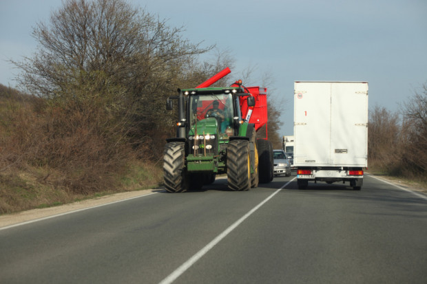 НАП ще следи движението на аграрна продукция по пътищата след 1-ви януари 2014