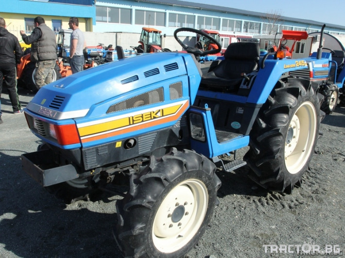 Трактори Iseki Landhope 245 2 - Трактор БГ