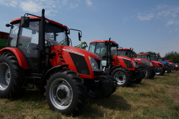 Изгодни цени на всички трактори Zetor предлага фирма Стойчеви ООД   
