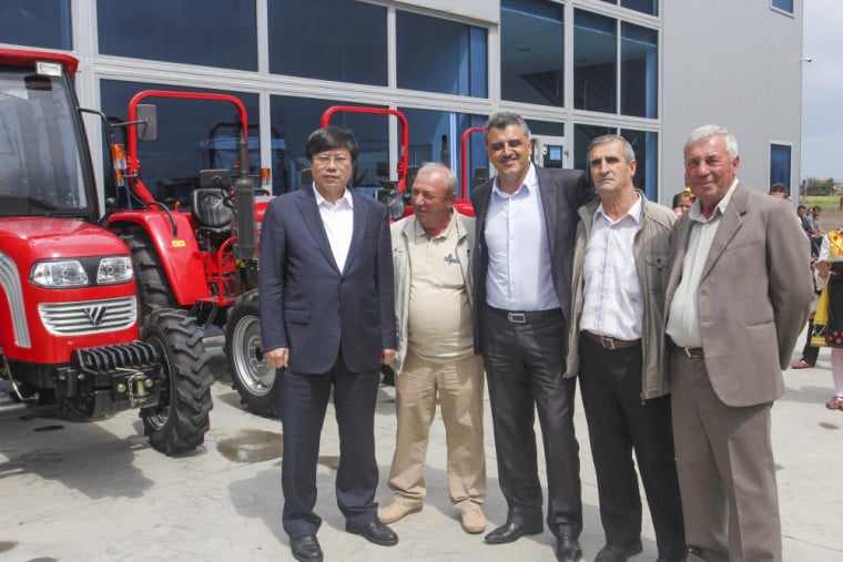 Китайска делегация от FotonLovol посети базата на СД Драганови в Крислово (ВИДЕО)