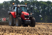 Варекс Field Days 2014 събра стотици фермери в цялата страна