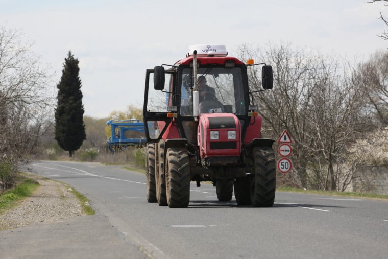 Тракторите със забрана за движение по празниците
