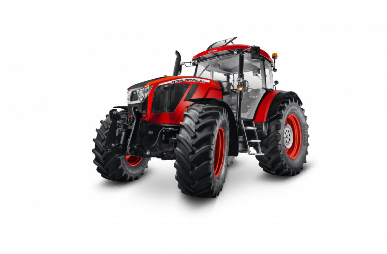 Zetor пуска първия си трактор с 6-цилиндров двигател Crystal (СНИМКИ)