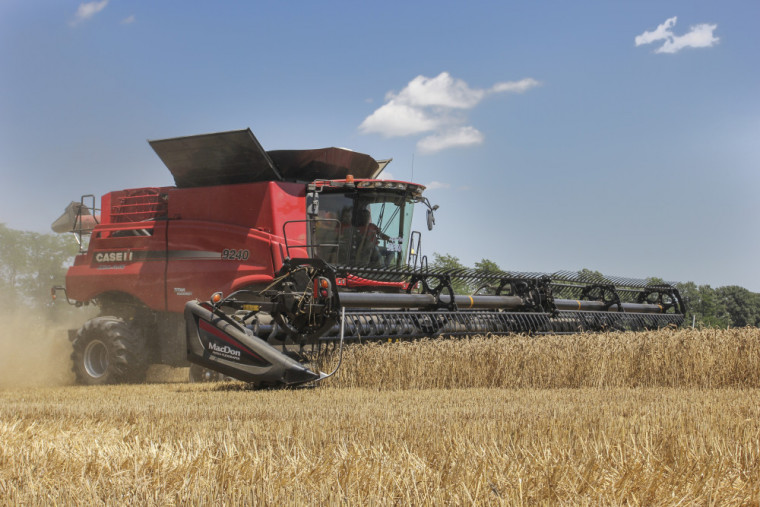  Case IH  Axial Flow 9240 показа върхова производителност при жътва на пшеница (ВИДЕО)