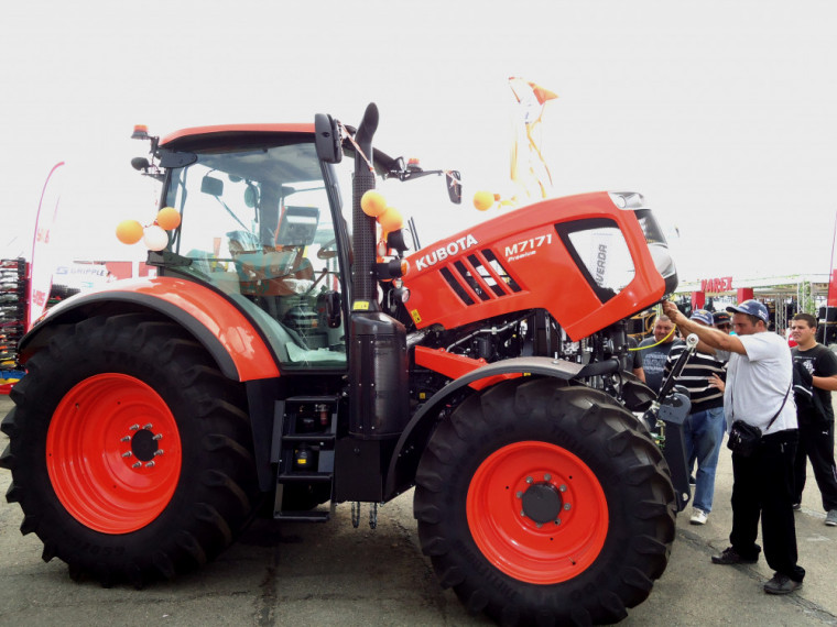 Тракторът Kubota М7171 Premium с премиера на БАТА АГРО Есен 2015