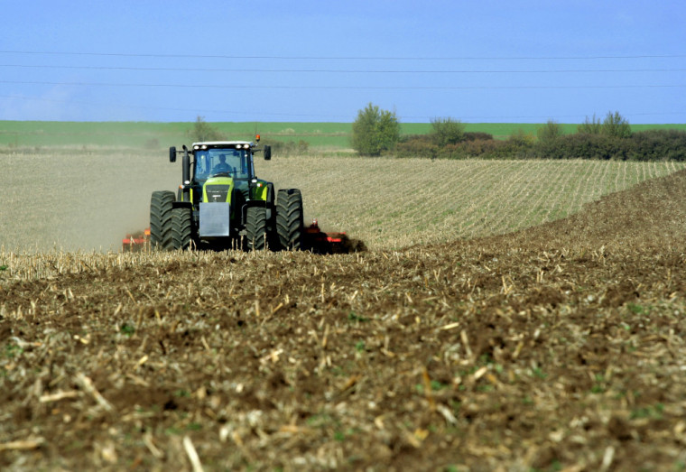 ДФЗ одобри проекти за земеделска техника от извънредния прием по мярка 121 на ПРСР 2007-2013
