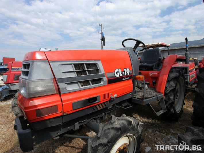 Трактори Kubota GL-19 1 - Трактор БГ