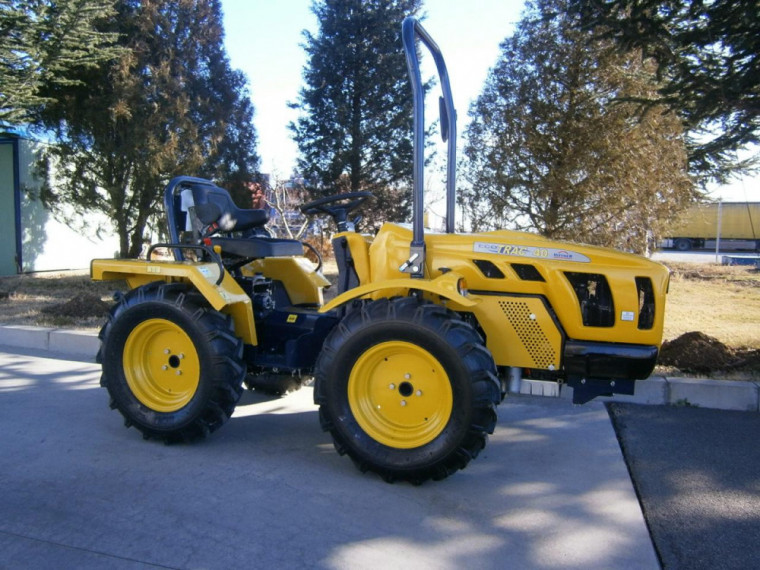 ТЕХНО ГРУП-М стана основен вносител на трактори, горски влекачи и инвентар Hittner