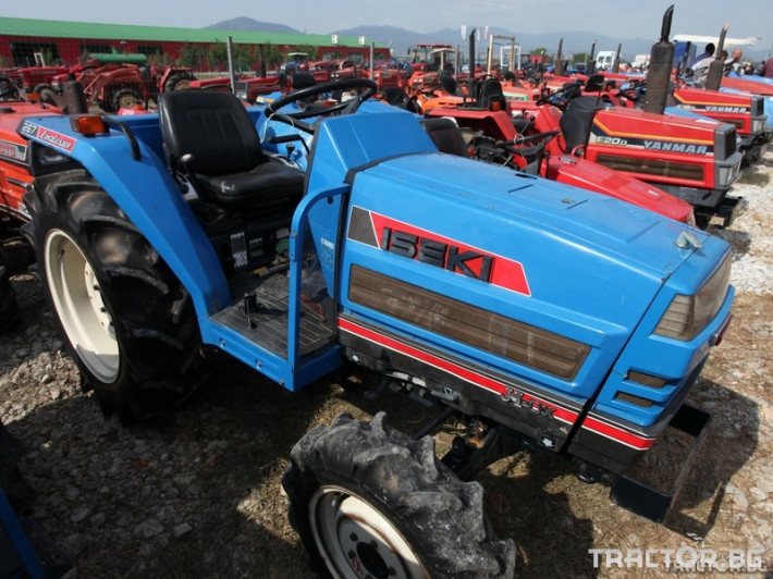 Трактори Iseki LandLeader 267 1 - Трактор БГ