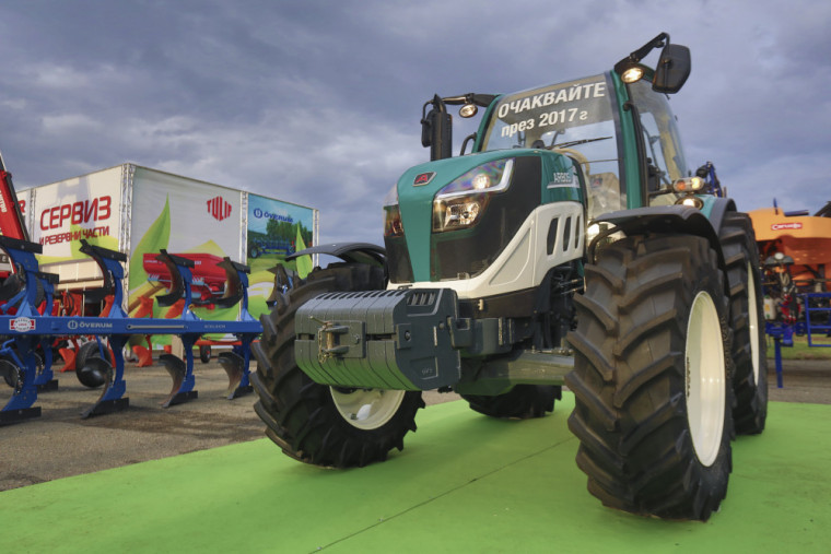 Нова марка италиански компактни трактори – Arbos стъпват в България