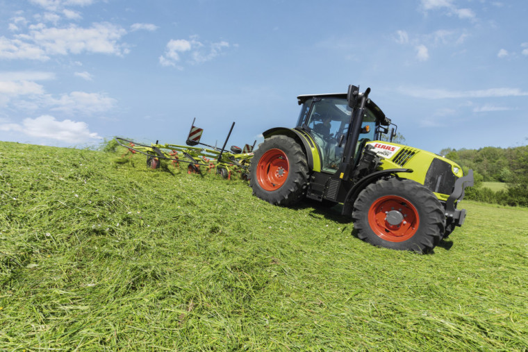 CLAAS пуска на родния пазар нова серия трактори ARION 400 