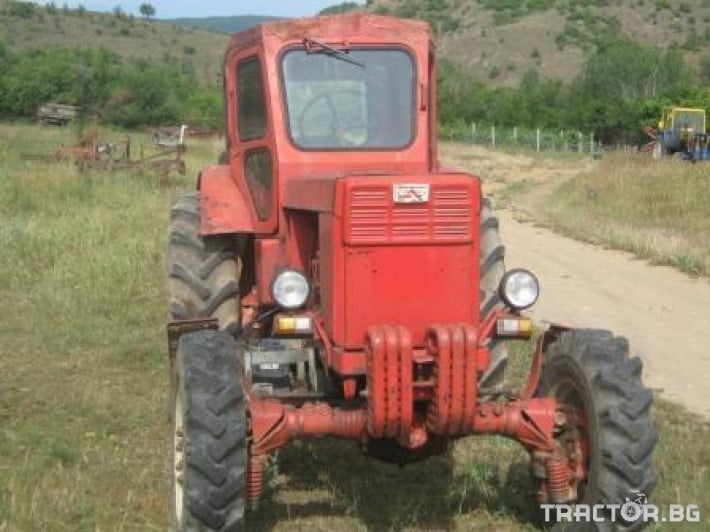 Трактори ЛТЗ t 40 0 - Трактор БГ