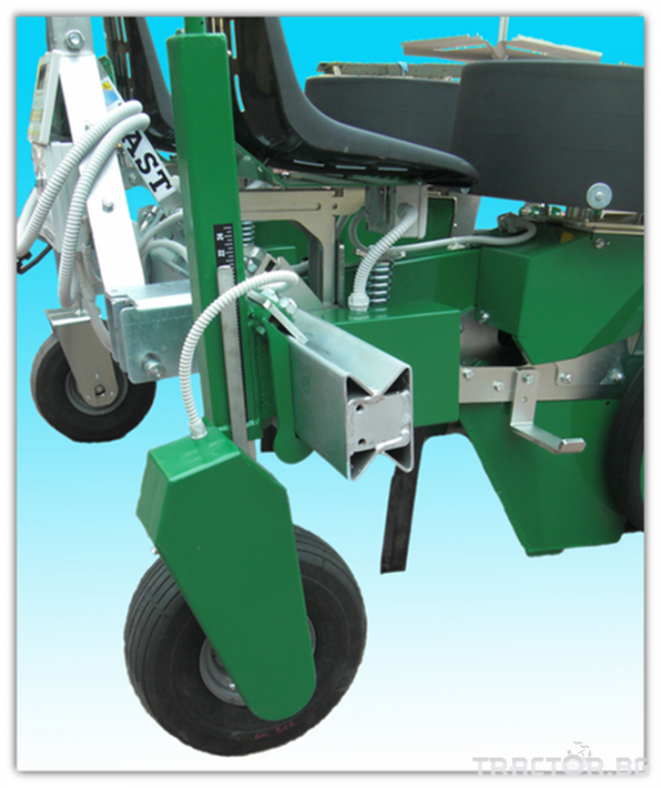 Машини за зеленчуци Разсадопосадачна машина FEDELE модел FAST ELECTRONIC 2 - Трактор БГ