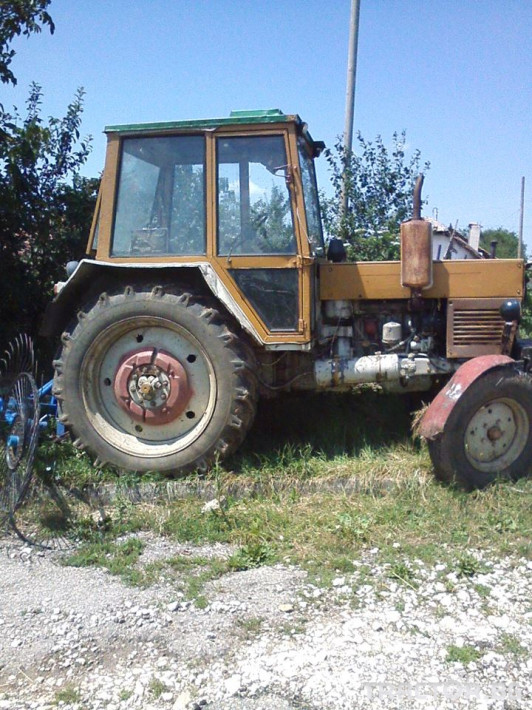 Трактори Болгар 82 6 - Трактор БГ