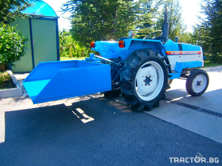 Машини за ферми Навесен кош TGM 0 - Трактор БГ
