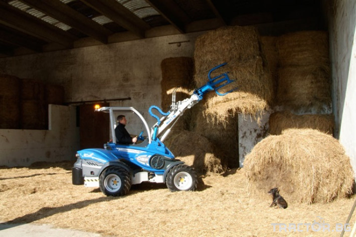 Машини за ферми Мини челен товарач MULTIONE оборудван с щипка за бали 3 - Трактор БГ