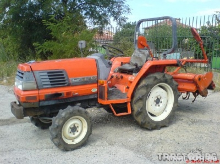 Трактори Kubota 24 к.с. 0 - Трактор БГ