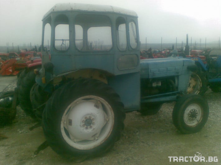 Трактори Ford L2000 1 - Трактор БГ