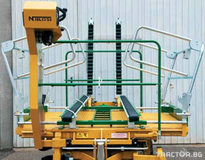 Машини за лозя / овошки Самоходна платформа за бране NBLOSI модел EIN 4 - Трактор БГ