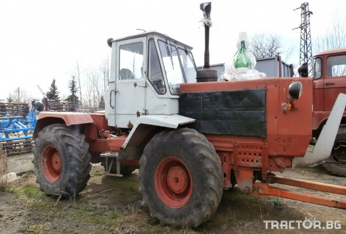 Трактори трактор друг Т-150 с инвентар 9 - Трактор БГ