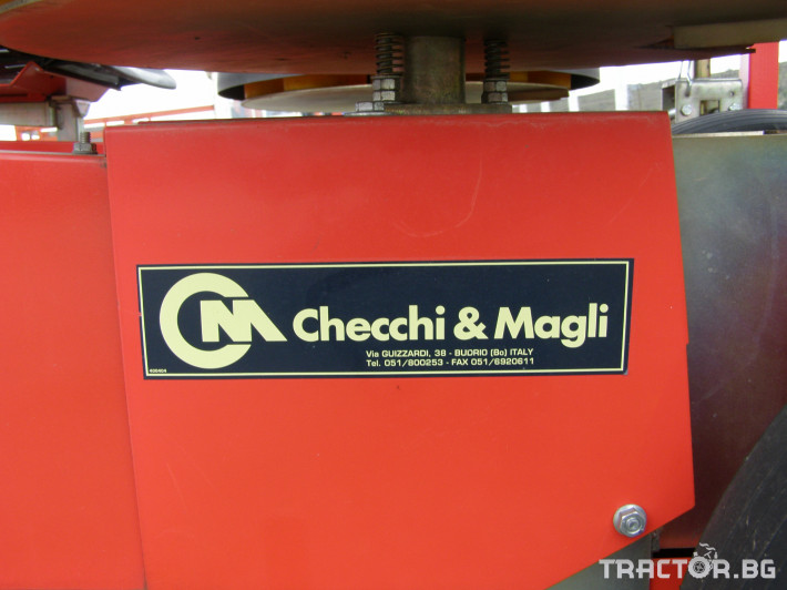 Машини за зеленчуци Разсадо-посадъчна машина Chechi Magli -TRIUM 11 - Трактор БГ
